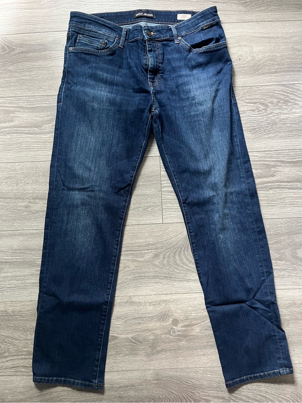 Mavi Men’s Zach Straight Leg Medium Wash Blue Denim Jeans Size 34” x 32” Classic
